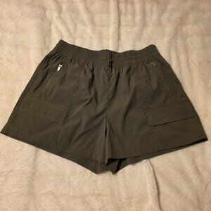 Athleta Cascade Cargo Poplin Short